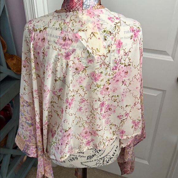 Mystree Floral Patchwork Kimono Top - Pink and Cream - Picture 4 of 4